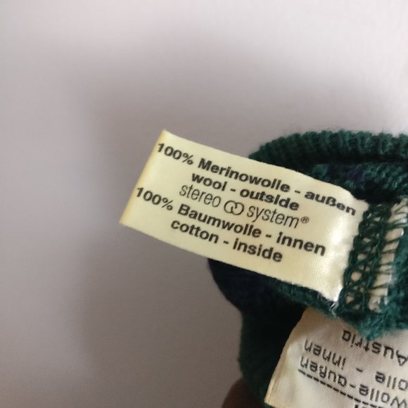 Double Faced Green Sweater Mde in Austria 100%Merino Wool upper 100%Cotton inner - Picture 8 of 8